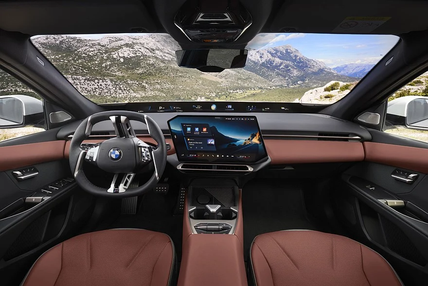 Новая искра баварцев: Стартовали продажи электрического седана BMW i3